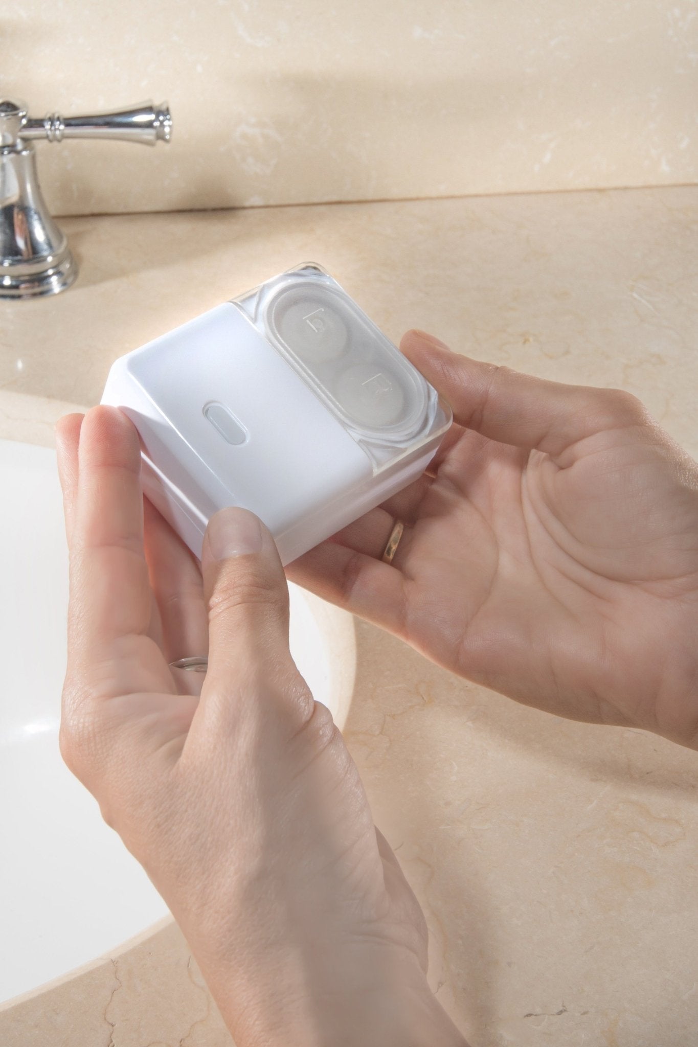 FDA | Hard Lens Cleaning Device for RGP, Ortho-K, Scleral and other rigid lens - VueSonic